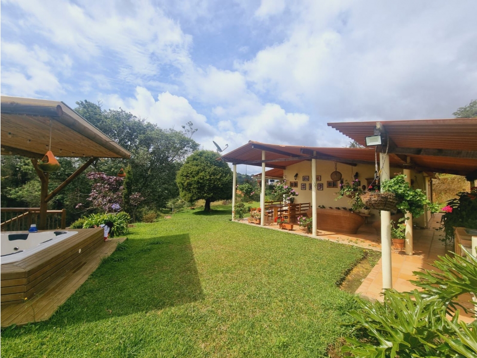 VENTA - ARRRIENDO FINCA EN GUARNE- VEREDA YOLOMBAL