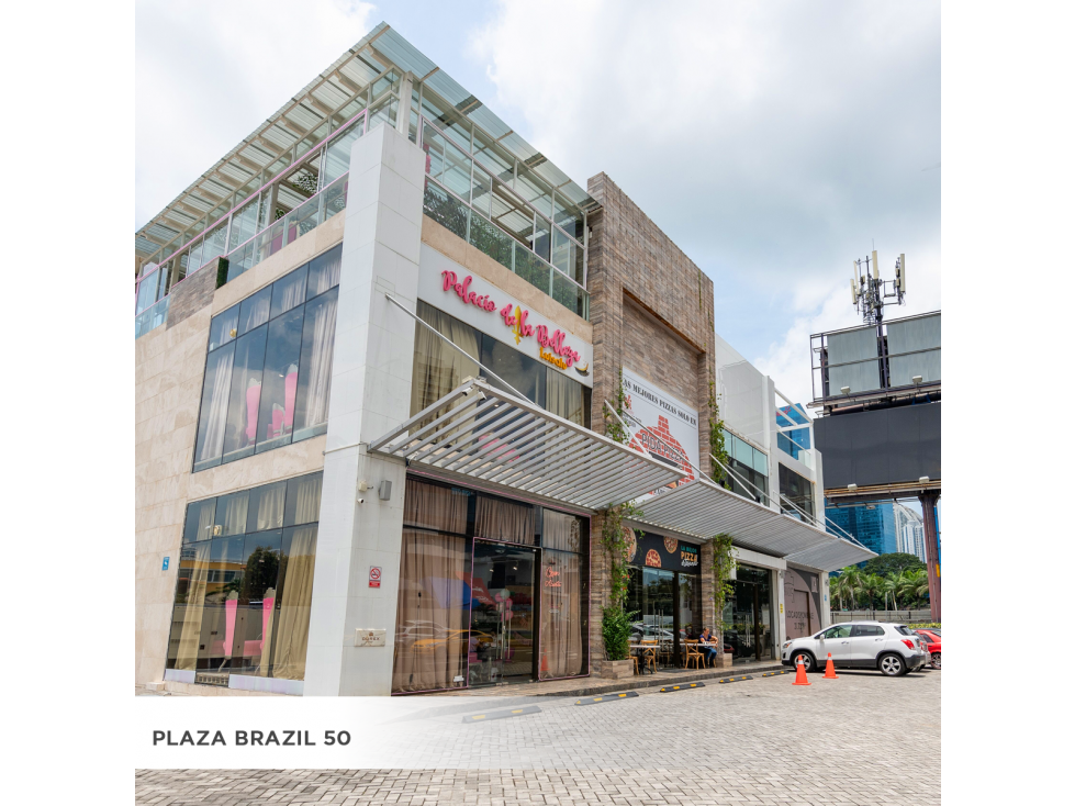EXCELENTE LOCAL EN PLAZA PREMIER, VIA BRASIL DE 306 MTS2
