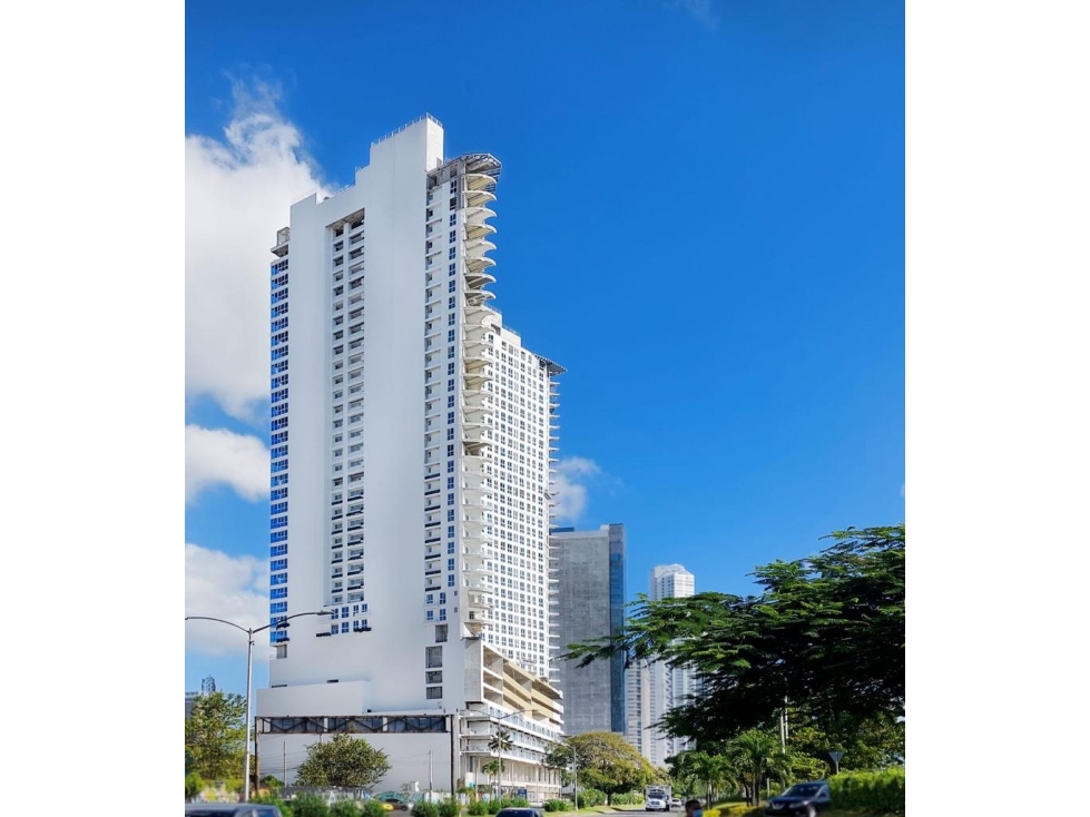 Local de 117 mts2 en Av Balboa (The Sands) — foto 2