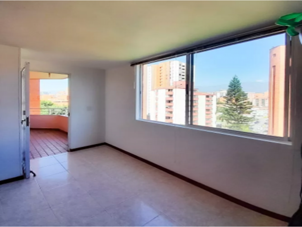 Apartamento En Venta En El Primer Parque De Laureles — foto 4