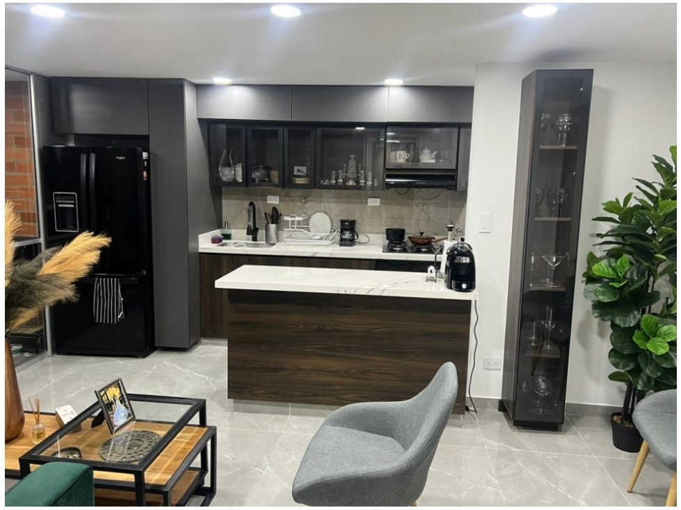 Apartamento en venta, San José, Sabaneta.