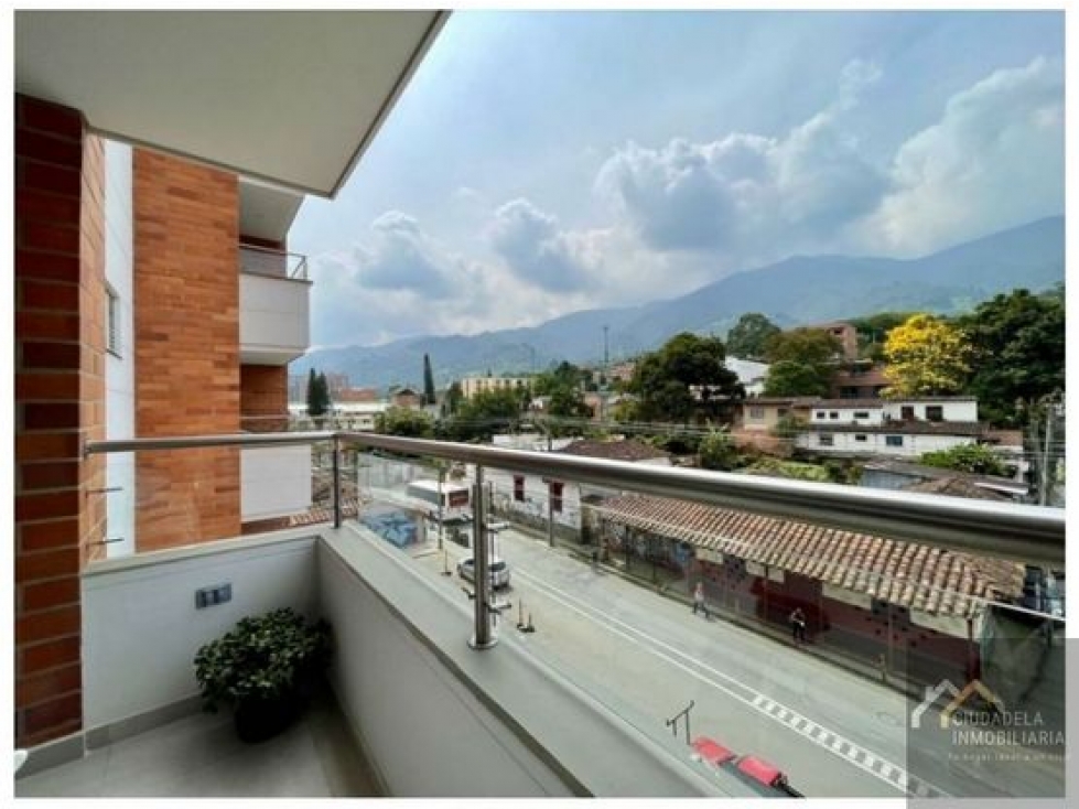 Apartamento en venta en Toledo, La Estrella. — foto 2