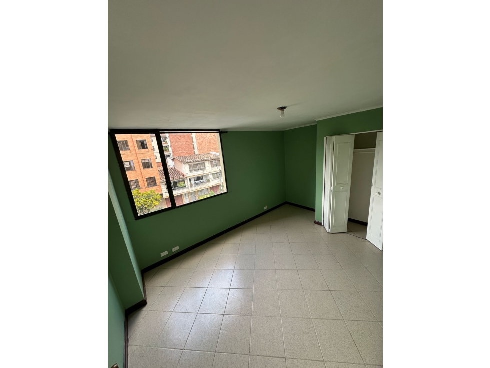 Apartamento en venta, Laureles, Medellín. — foto 3