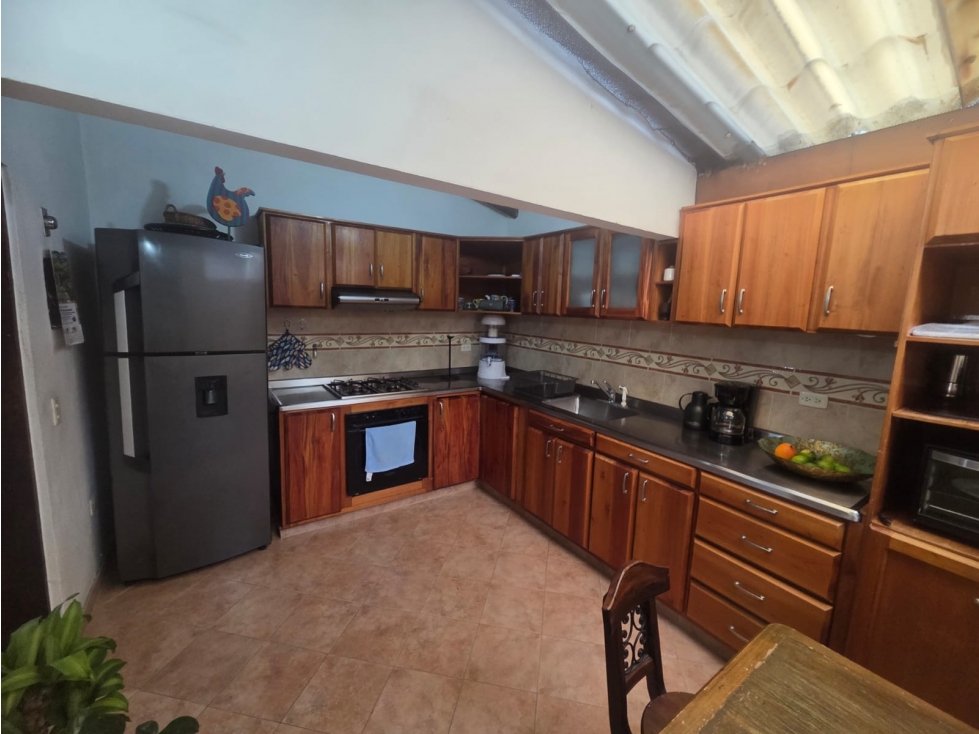 Casa dúplex en venta el Velódromo.