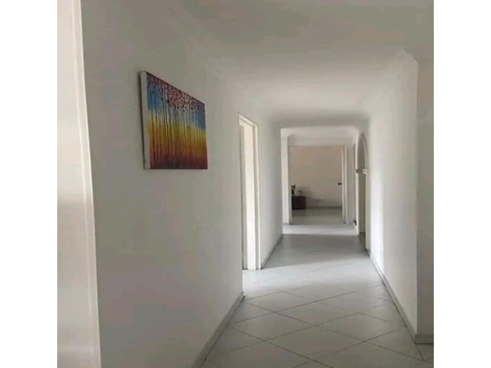 Apartamento en Venta, Rosales, Medellín. — foto 2