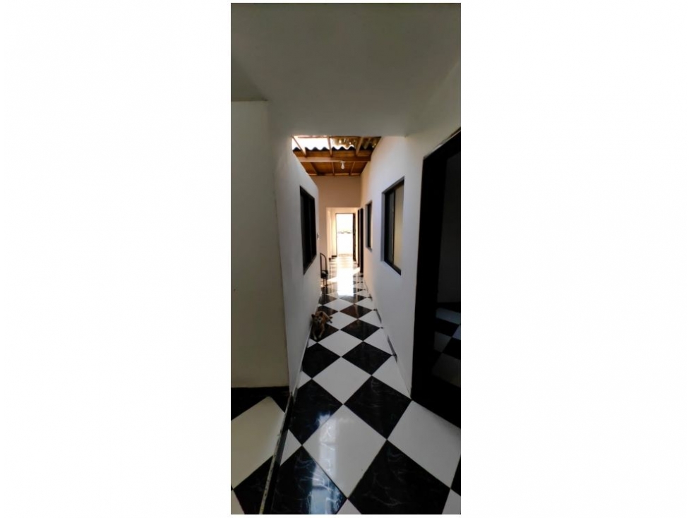 Casa en venta, San Javier, Medellín. — foto 3