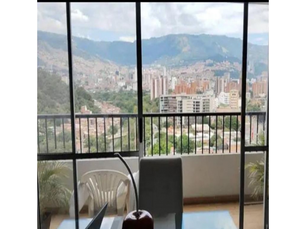 Apartamento en venta, Los Colores Medellín.