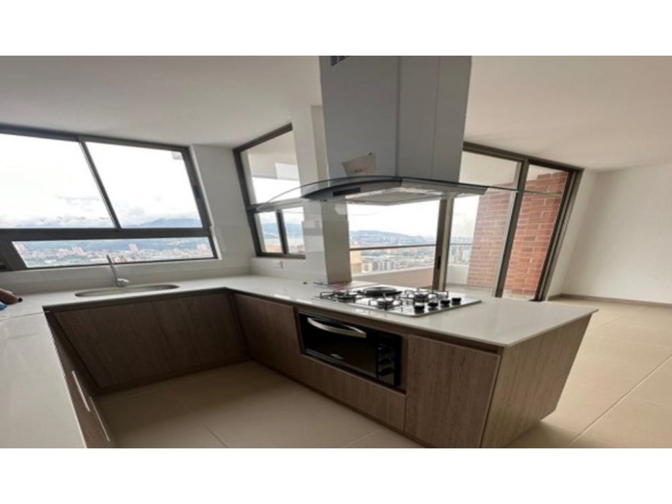 Apartamento en Las Lomitas, Sabaneta.