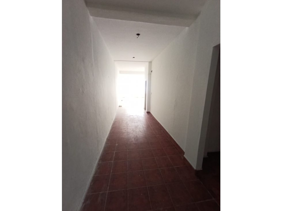 Local avenida — foto 5