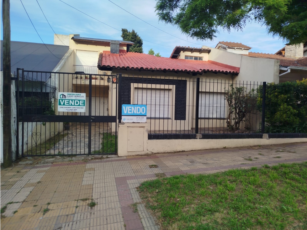 En Venta Propiedad de 3 dormitorios sobre Av. Dorrego