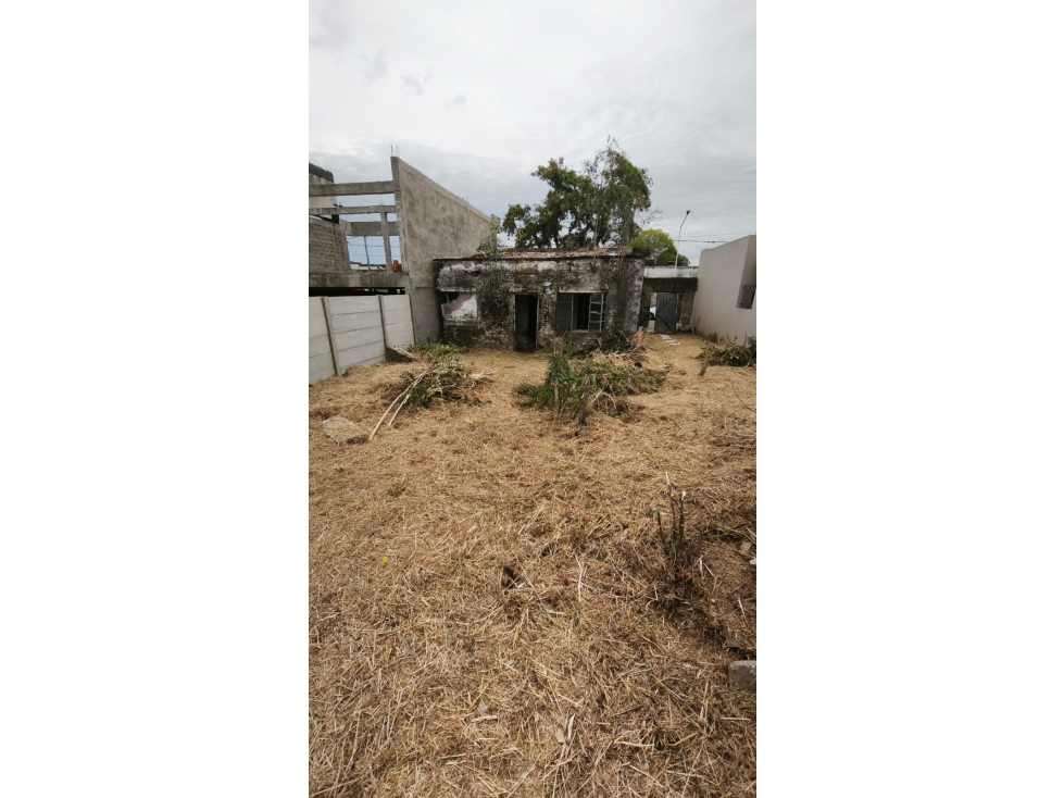Venta lote semicentro — foto 2