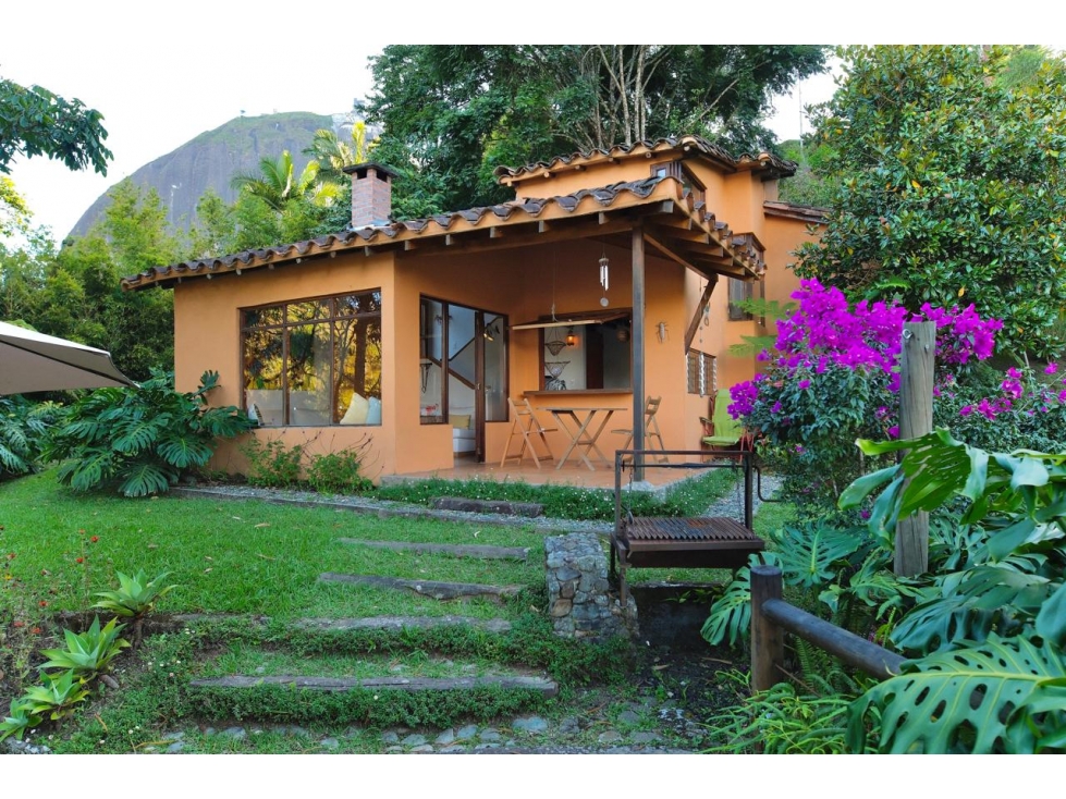Venta de Cabaña Amoblada en Guatapé (Vereda el Faro)