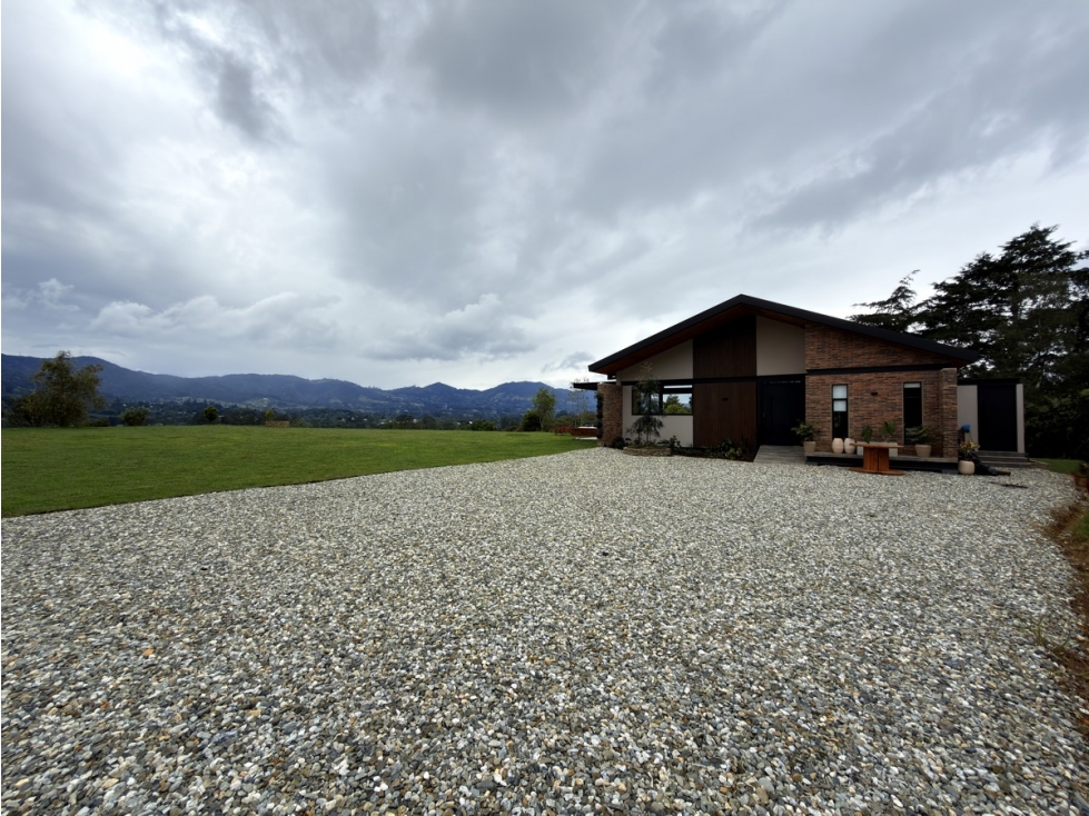 Casa en Unidad Estilo Chalet