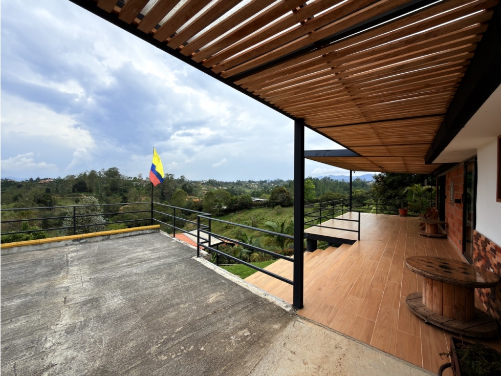 Fincas Municipio: Rionegro Vereda: El Carmín En venta