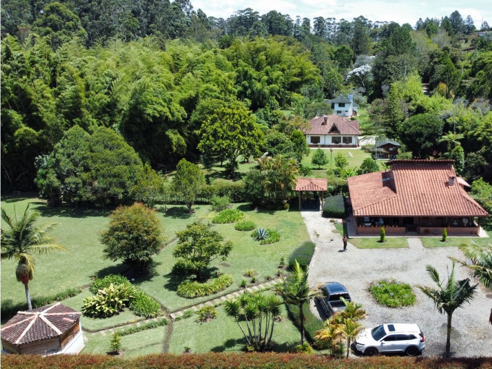 Casa-Finca Sector Club la Macarena En Parcelacion