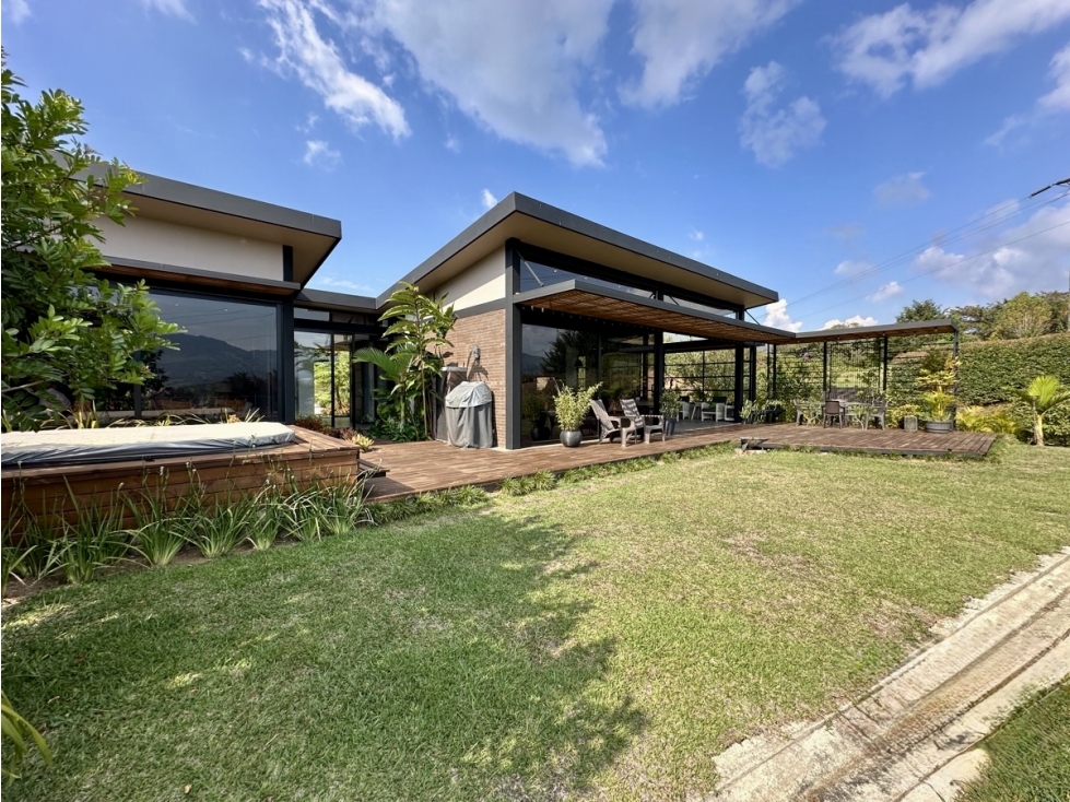Venta Casa En Parcelacion - La Ceja - V. San Antonio - la Ceja