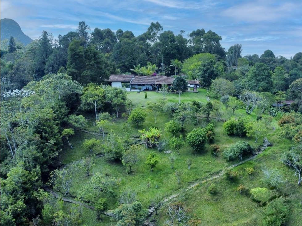 Venta Casa en Parcelación El Retiro - El Chuscal