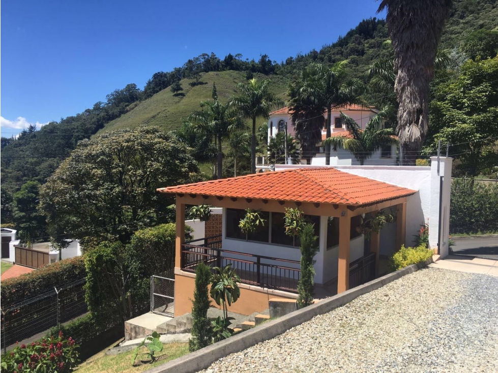 Casa Campestre en Venta, Loma del Escobero - Envigado - 3