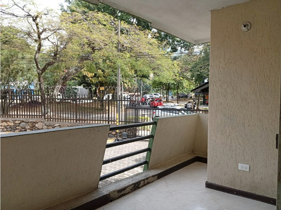 VENTA DE APARTAMENTO EN LOS COLORES — foto 2