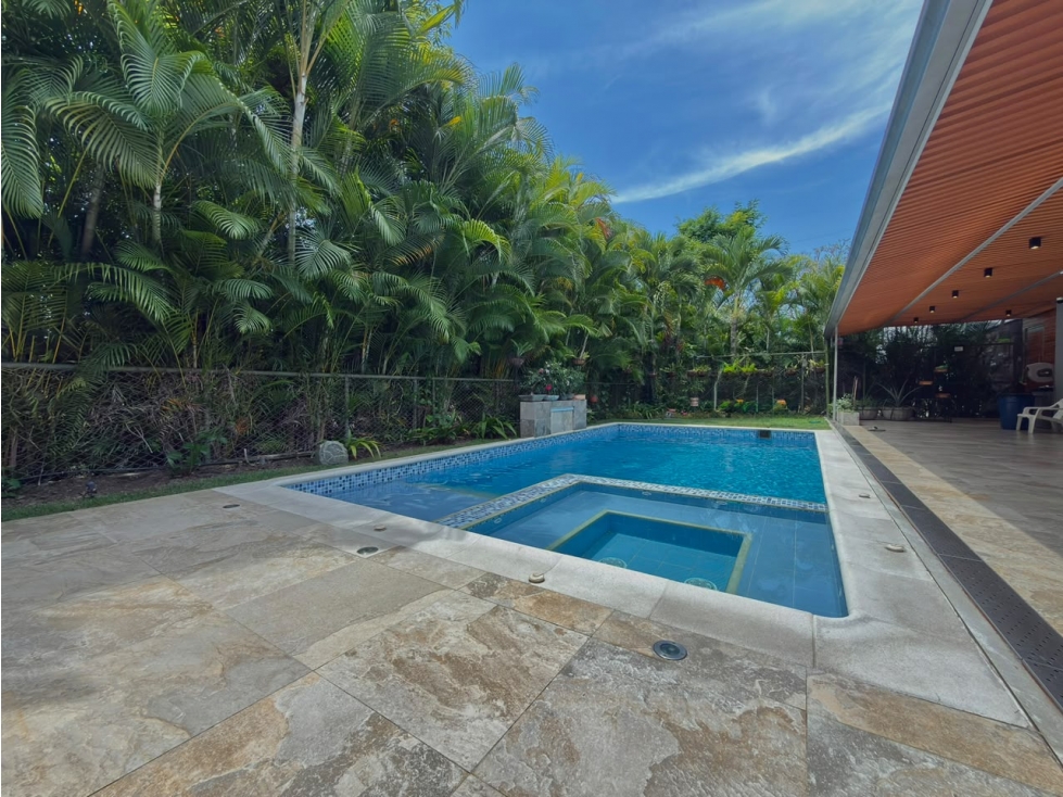 Casa en condominio Campestre, Pance sur de Cali. 485 m2 Lote — foto 2