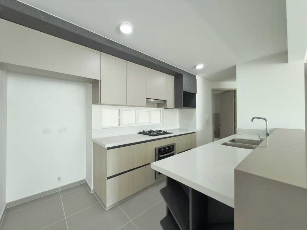 lindo apto para estrenar en Pance, 117 m2, 3 alcobas, 2 Parq. — foto 3