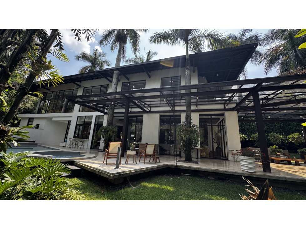 VENTA DE CASA DE LUJO DE 2 PISOS EN EL OESTE DE CALI - AGUACATAL — foto 3