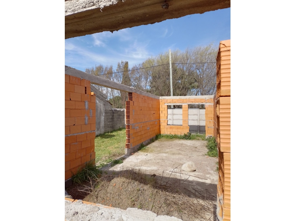LOTE + CASA en  obra en VENTA - 4