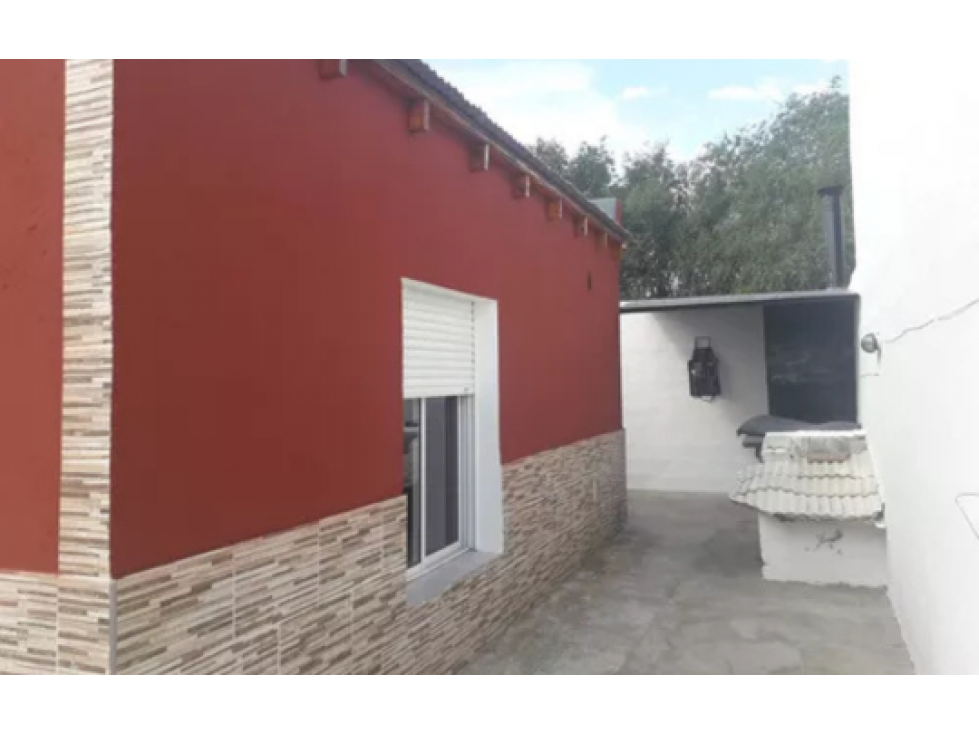 CASA y DEPTO en VENTA sobre mismo LOTE - 5