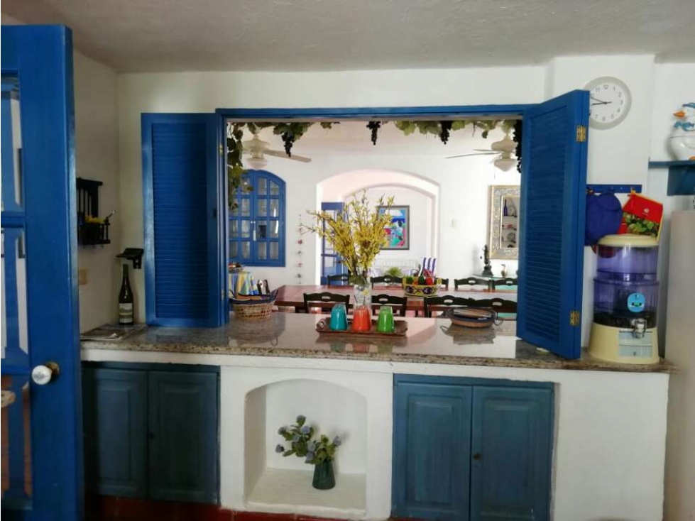 VENTA CASA DE PLAYA CON VISTA AL MAR - PLAYA MENDOZA - 4