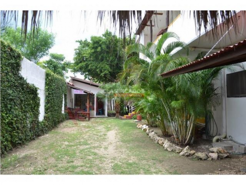 SE VENDE HOSTAL UBICADO EN TOLU - SUCRE - 1