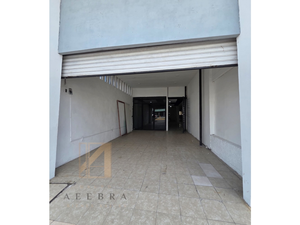 Amplio Local en Renta 420 m² sobre Ave. Universidad - 2