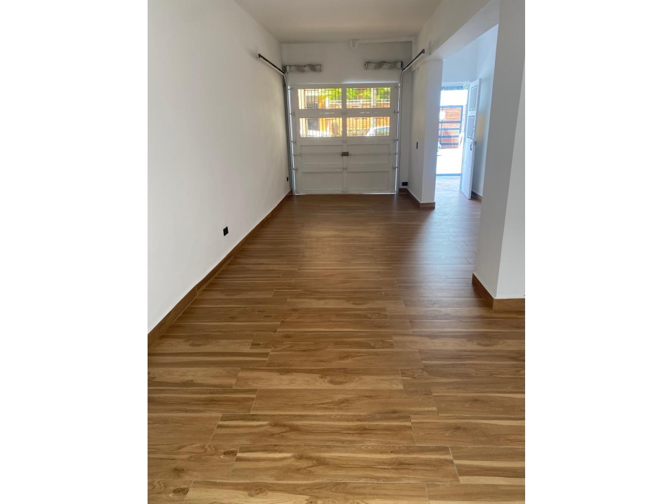 Venta de casa en Laureles, Santa Teresita