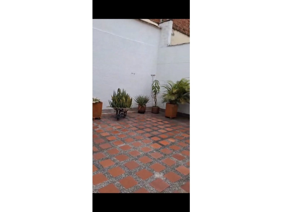 VENTA DE CASA LOTE EN LAURELES — foto 3