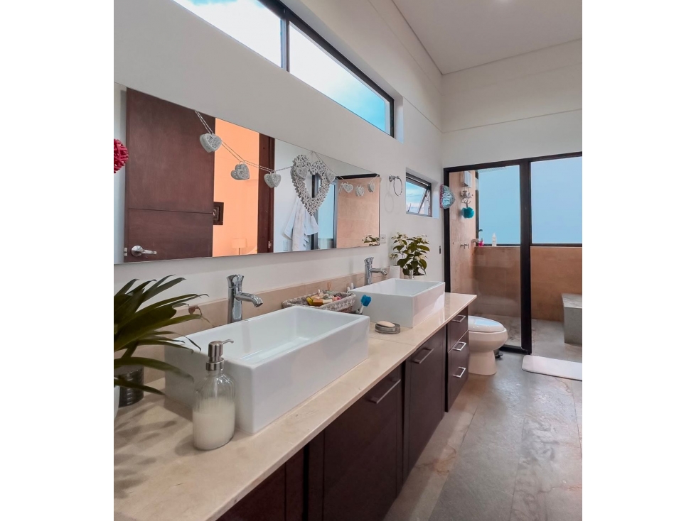 Hermosa Casa en Llano Grande: Espacio, Confort y Ubicacion — foto 2
