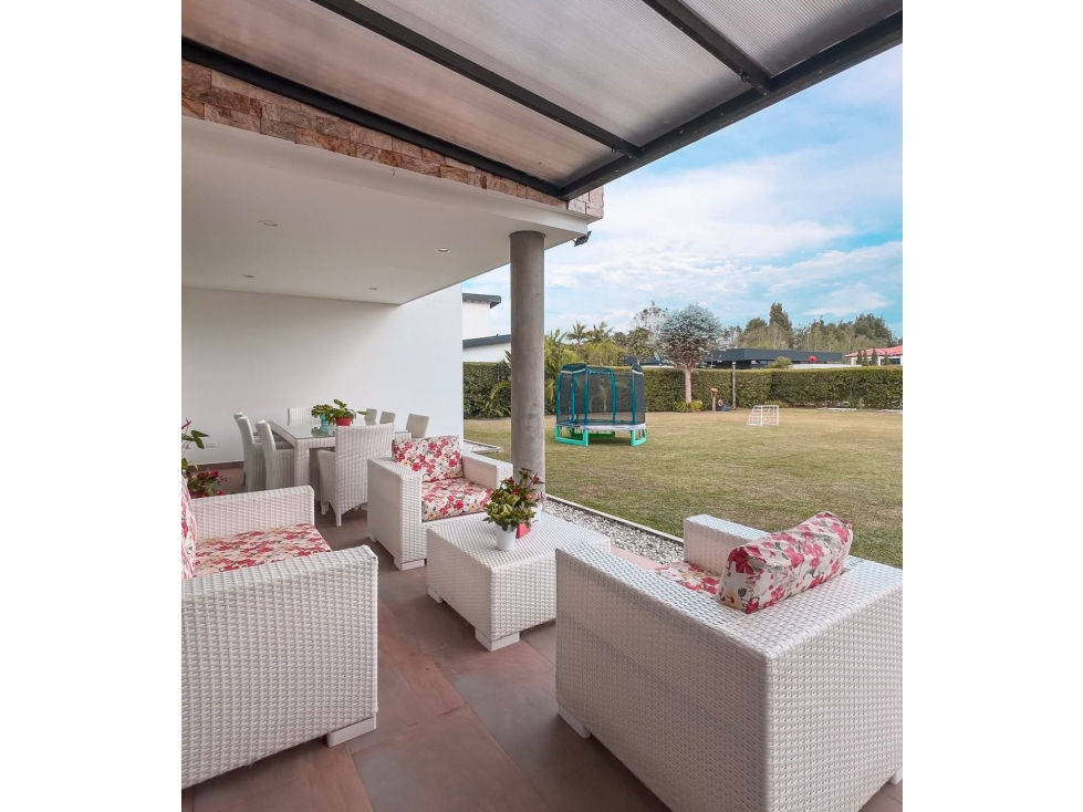 Hermosa Casa en Llano Grande: Espacio, Confort y Ubicacion — foto 4