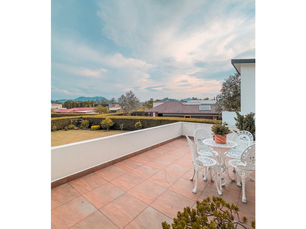 Hermosa Casa en Llano Grande: Espacio, Confort y Ubicacion — foto 5