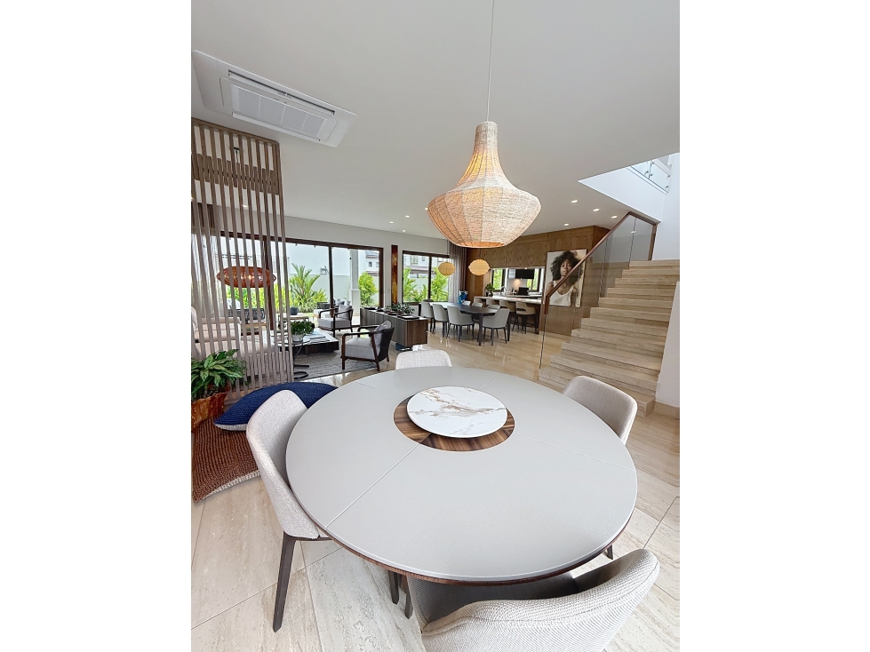 Casa con vista al lago en venta en The Woods, Santa María