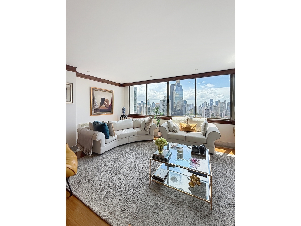 Apartamento de un Piso Completo en Bella Vista - Vista 360°