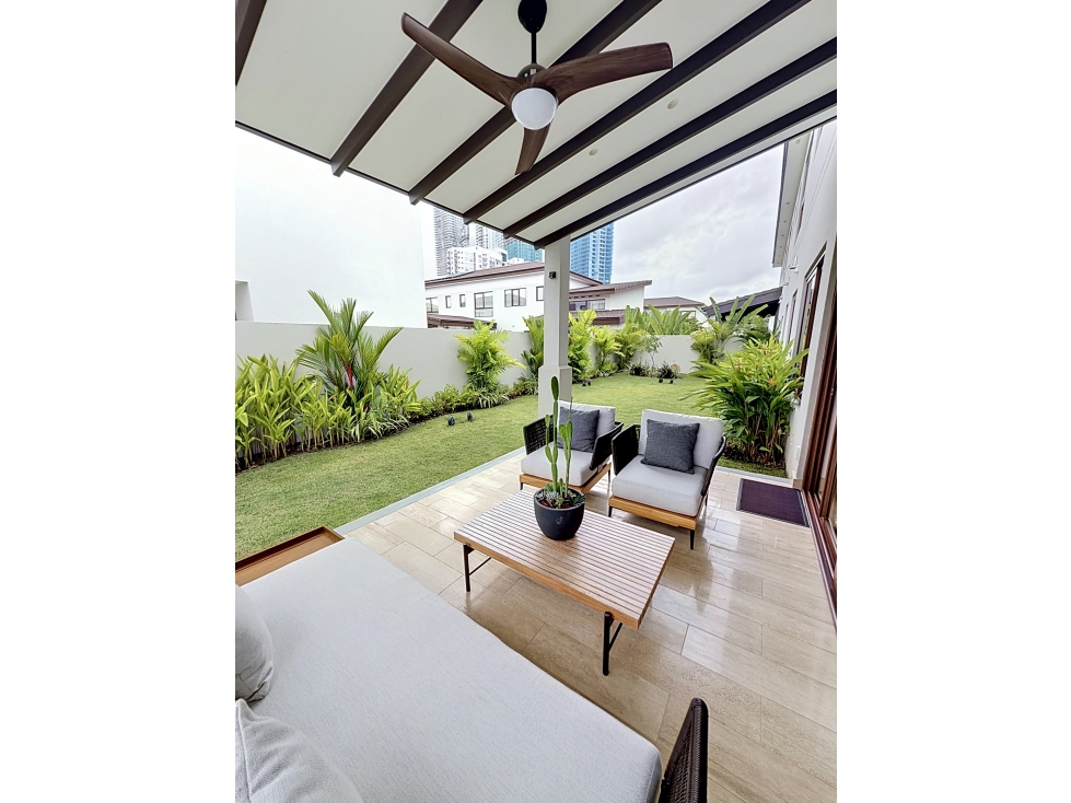 Casa con vista al lago en venta en The Woods, Santa María — foto 5