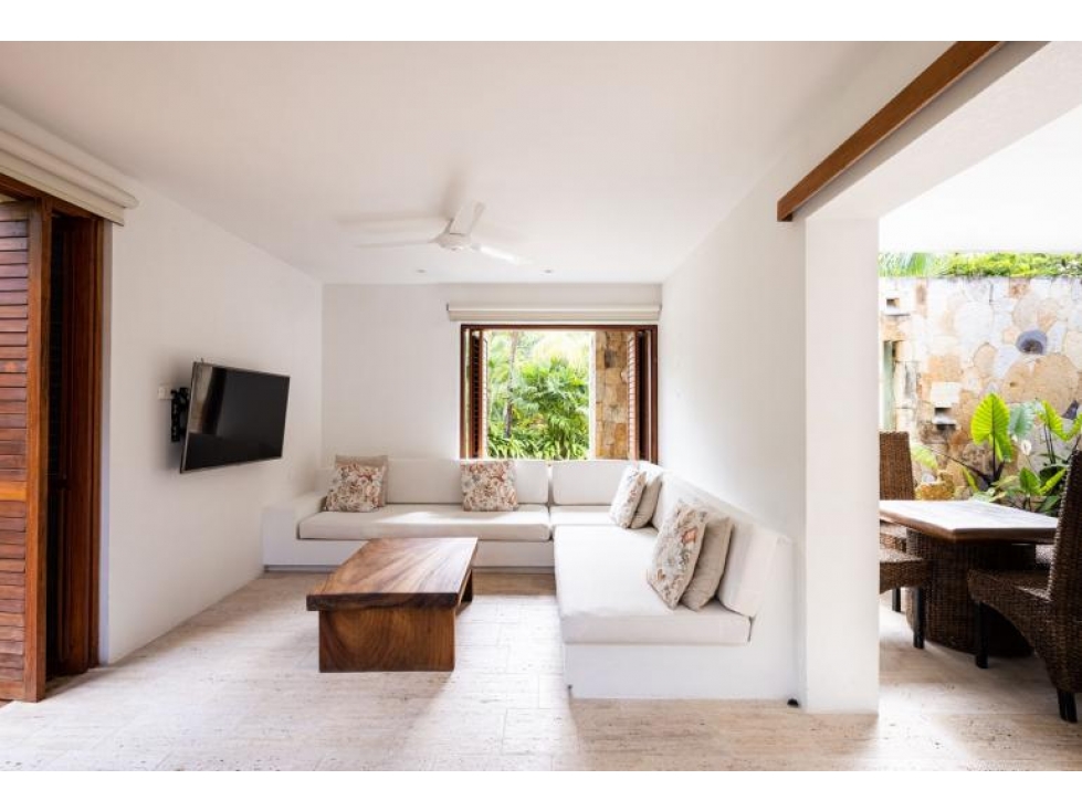 ARRIENDO CASA AMZ 10. 5 Cuartos - 6