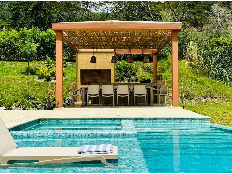 ARRIENDO - VENDO CASA EN VILLETA. 3 CUARTOS. 10 PAX. - 5
