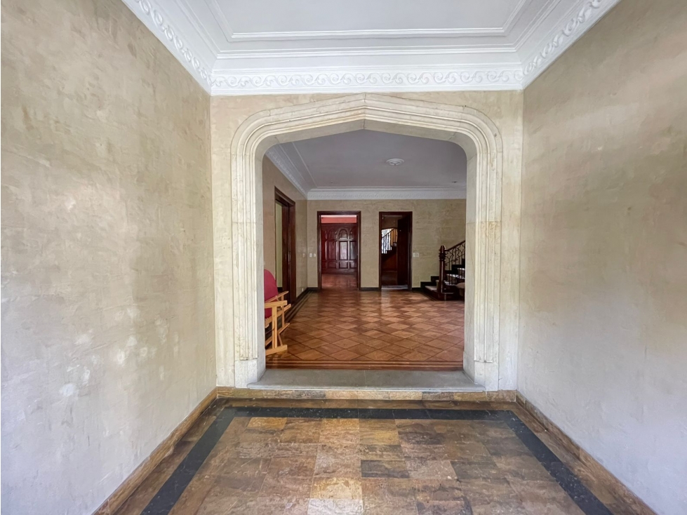 SE VENDE CASA EN LA MERCED 756M2 JARDÍN 200m2 — foto 5
