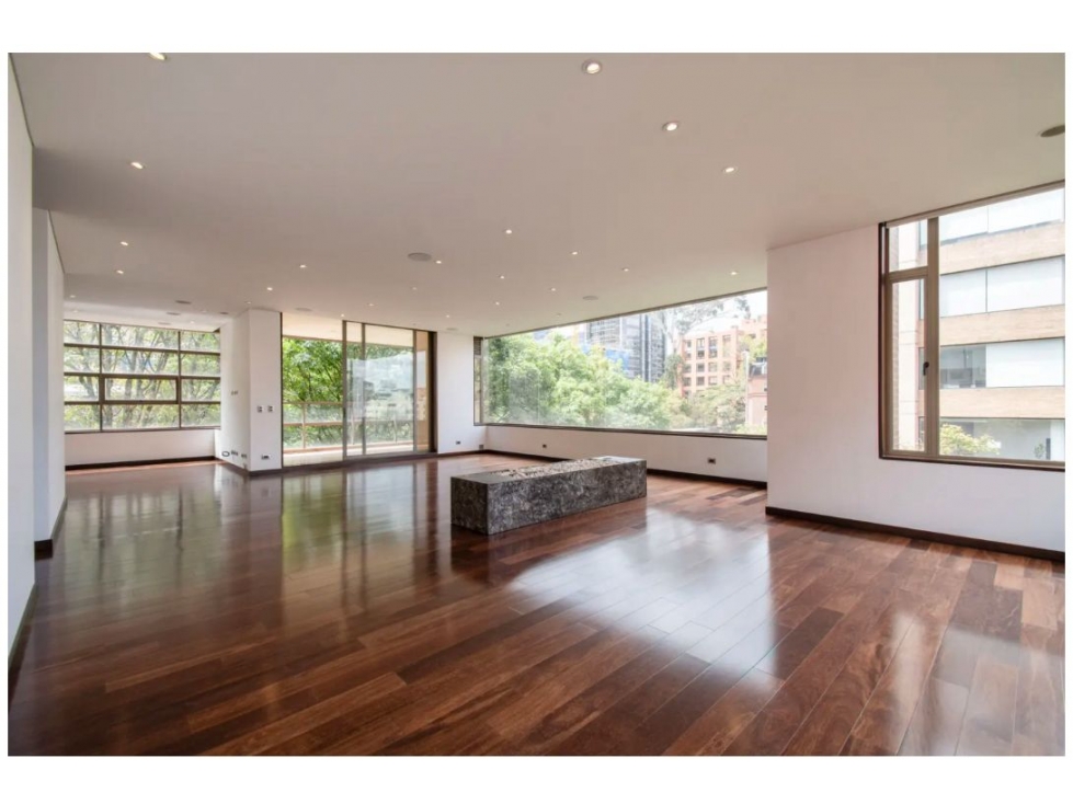 VENTA EXCLUSIVO APARTAMENTO EN LA CABRERA. 4 CUARTOS