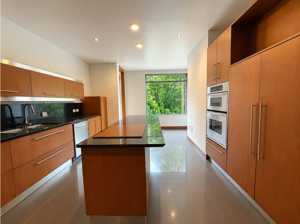 ARRIENDO ESPECTACULAR APARTAMENTO EN CHICÓ MUSEO 348 m2 — foto 4