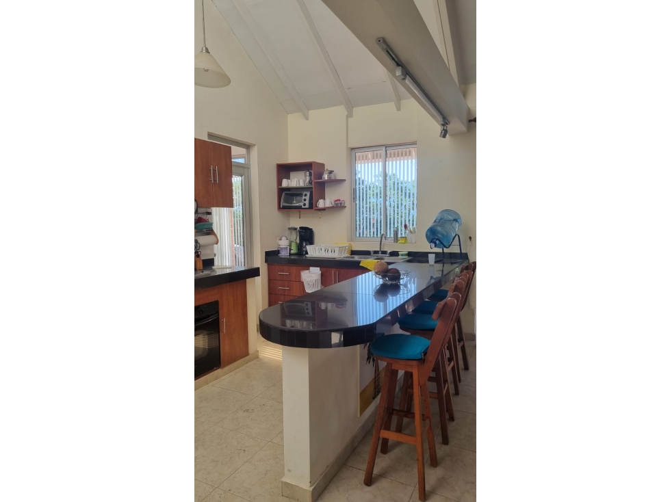 ARRIENDO CASA EN CONJUNTO CERRADO EN ANAPOIMA. 4 CUARTOS. 8 PAX - 3