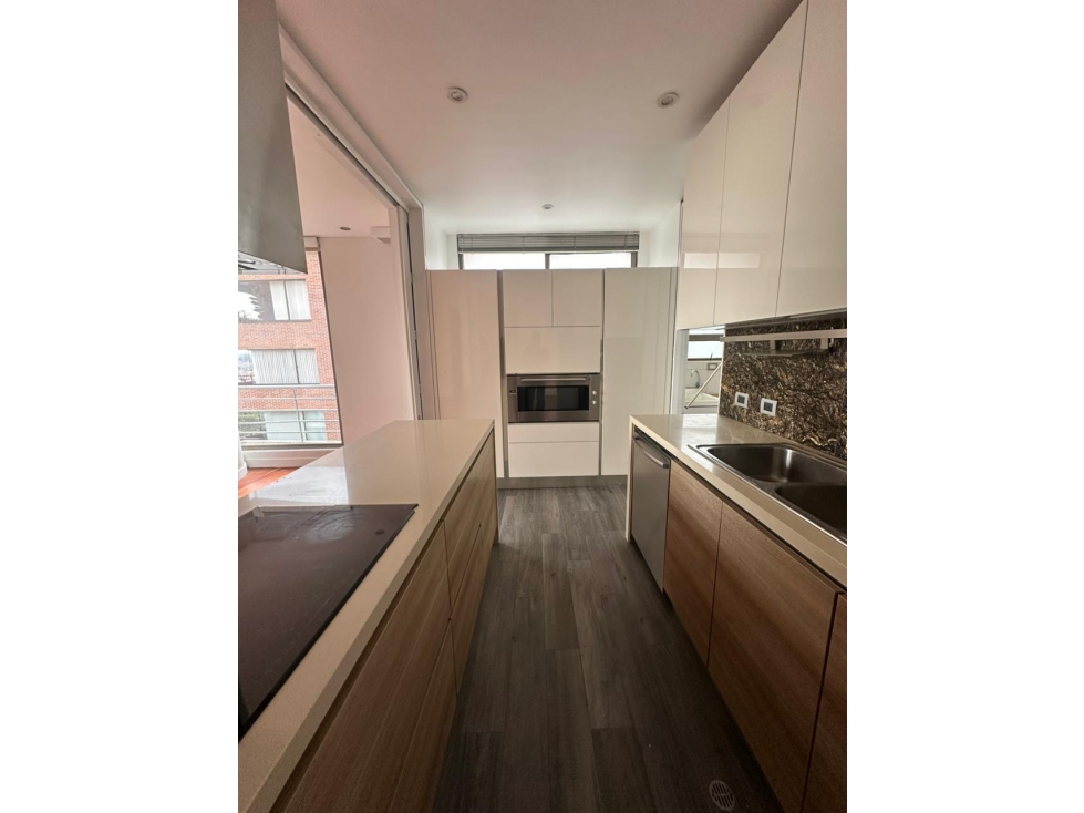 OFREZCO APTO REMODELADO EN VENTA O ARRIENDO EN ROSALES BAJO — foto 4