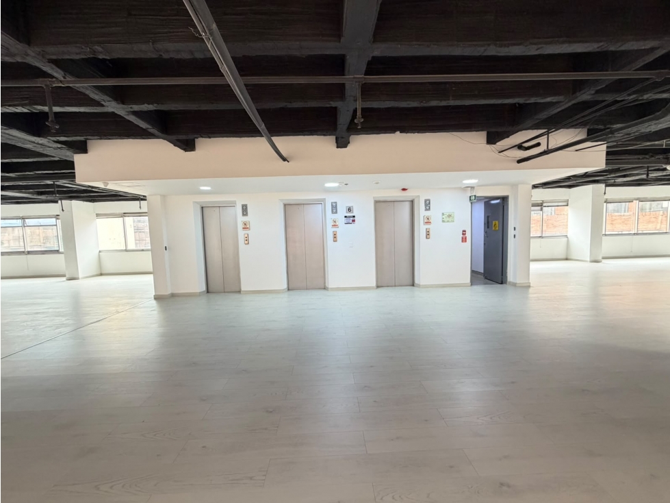 ARRIENDO OFICINA EN EL SECTOR FINANCIERO DE LA CALLE 72 | 367 m² — foto 6