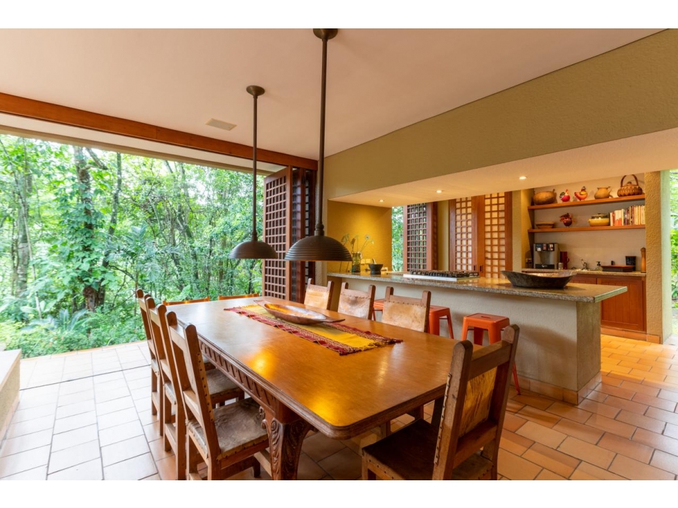 ARRIENDO CASA AMZ 04. 6 CUARTOS. - 6
