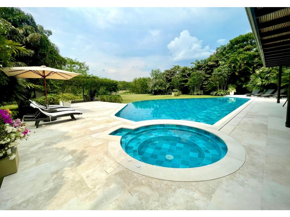 CASA ARRIENDO AMY 07. 7 CUARTOS - 2