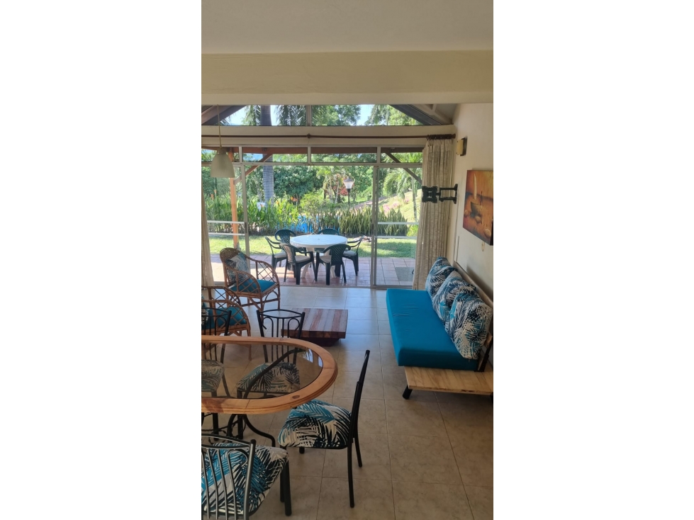 ARRIENDO CASA EN CONJUNTO CERRADO EN ANAPOIMA. 4 CUARTOS. 8 PAX - 1
